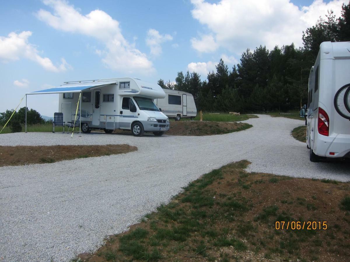 Holiday Home Virida, App Leopold III Ivancna Gorica Exterior photo